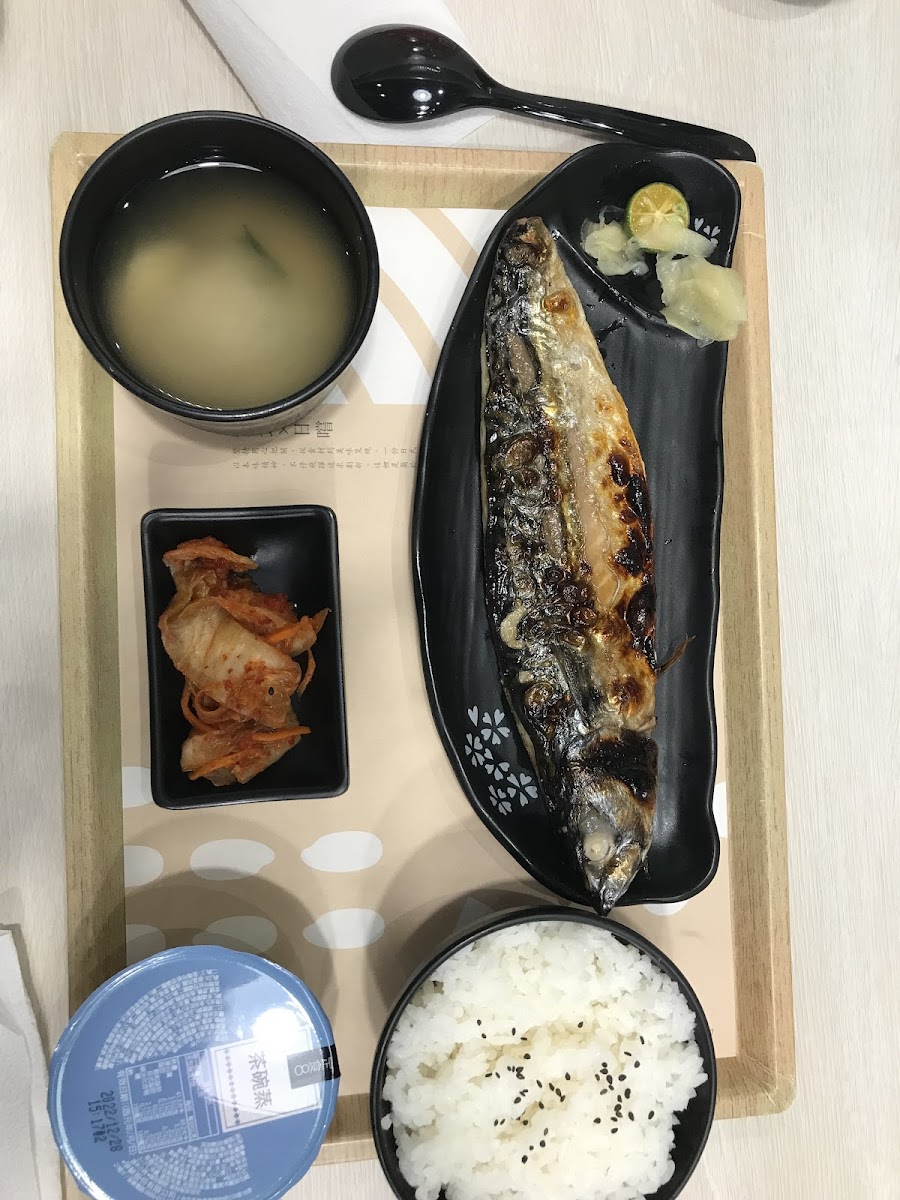 Teishoku 8 Carrefour Chongxin Branch-9